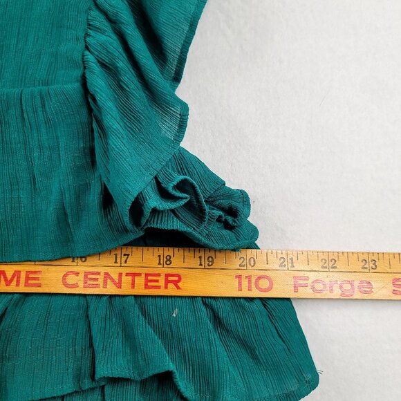 Crown & Ivy Womens Lined Green Tiered Ruffle Flutter Sleeve Top Large - Picture 8 of 9